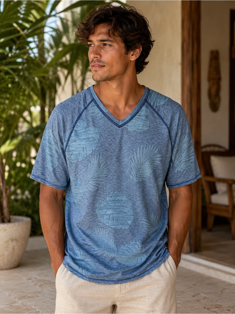 Tommy Bahama IslandZone Blue Tropical Leaf Performance V-Neck Shirt Men’s Size L